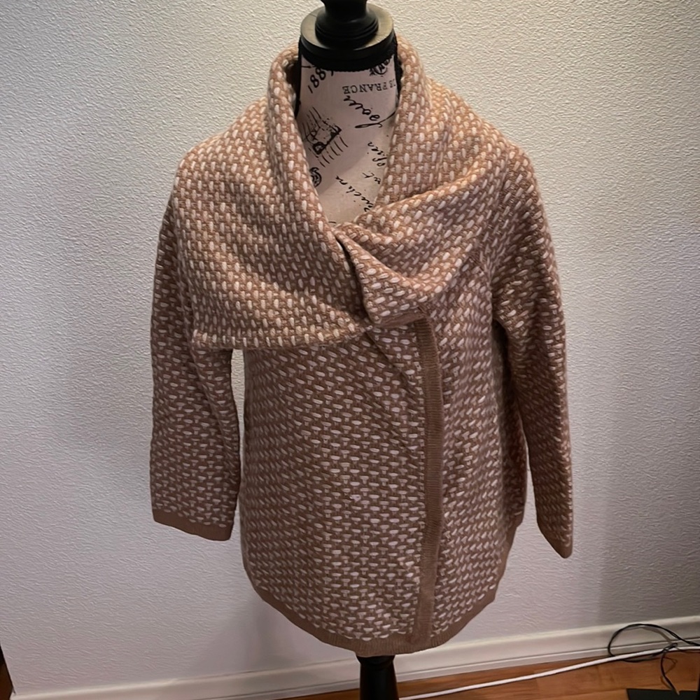 Banana Republic cardigan Italian yarn